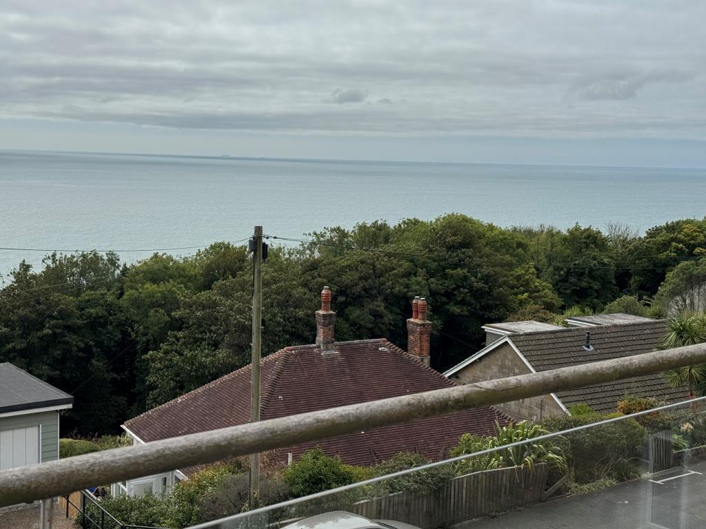Lot: 85 - FOUR-BEDROOM HOUSE WITH STUNNING SEA VIEWS AND PARKING - SW Balcony view